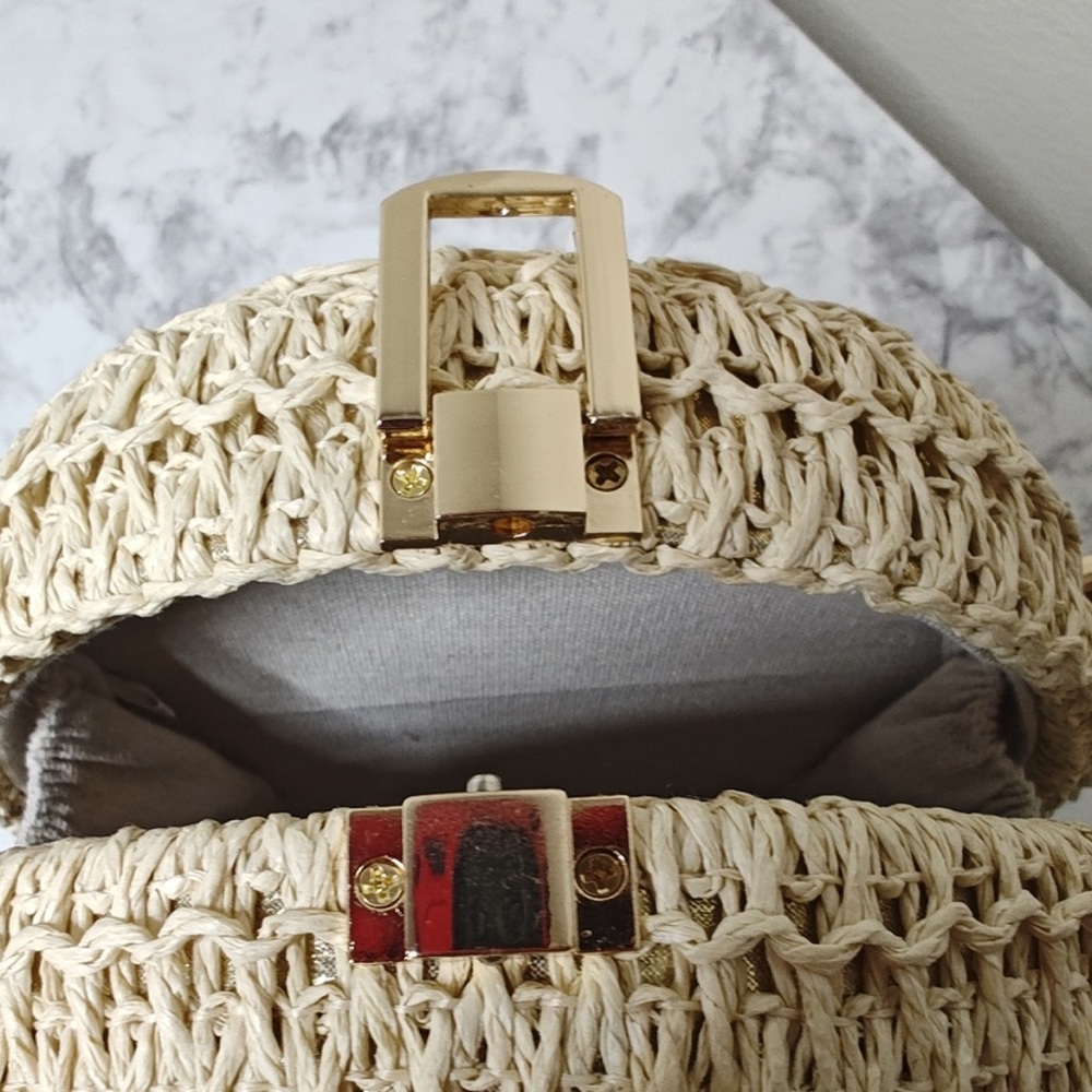 Haute Hippie Cream and Gold Woven round top lock Crossbody bag NWOTs - Picture 2 of 4